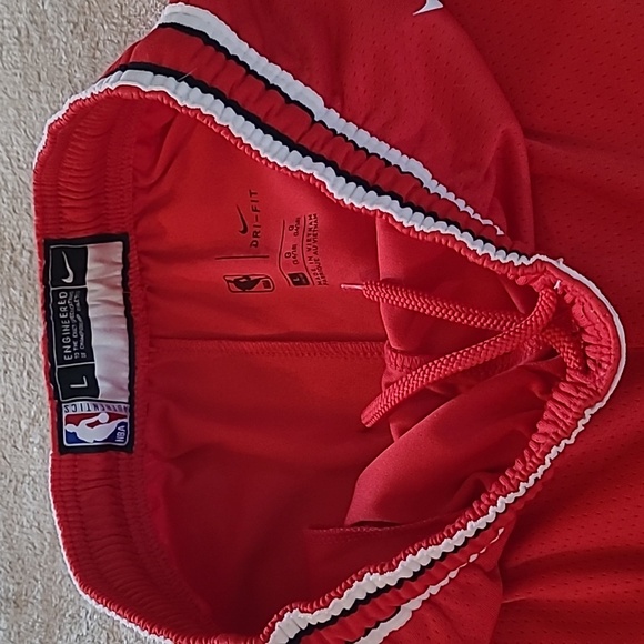 Nike Chicago Bulls NBA Dri Fit Basketball Shorts Kids Youth L Red Logo Active - Picture 9 of 13